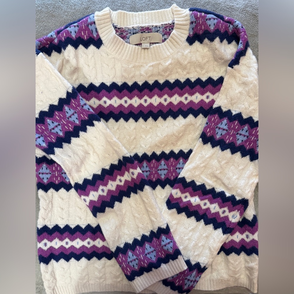 LOFT Women's Cream and Purple Geometric Sweater
